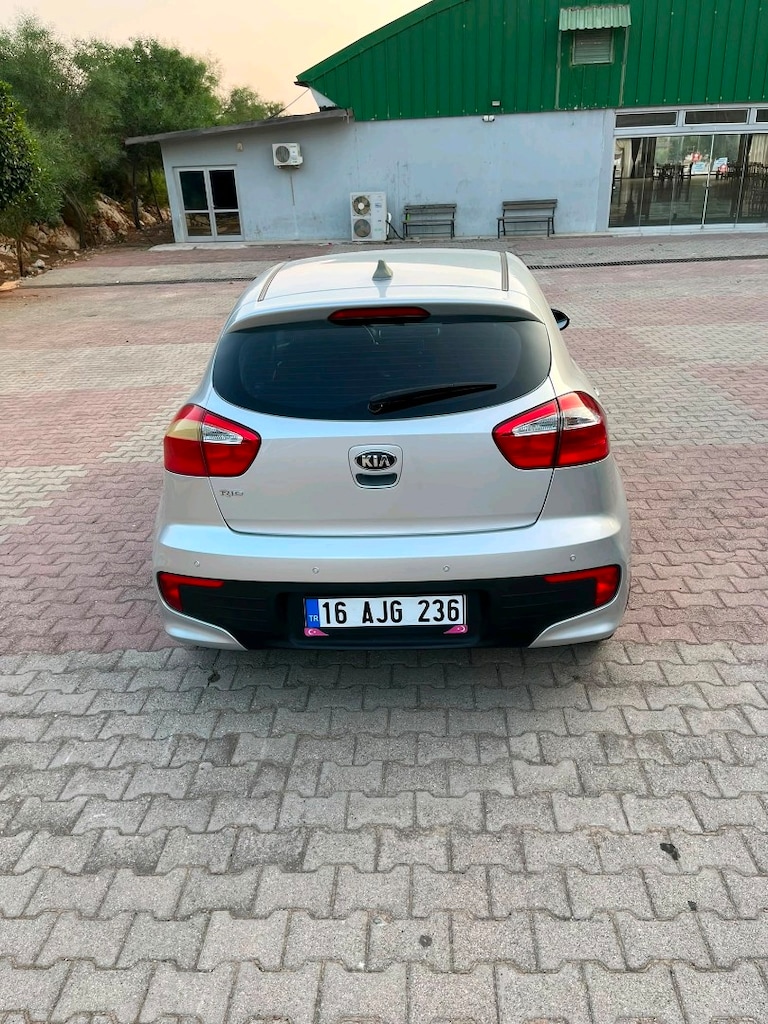 2015 kia RİO - 3