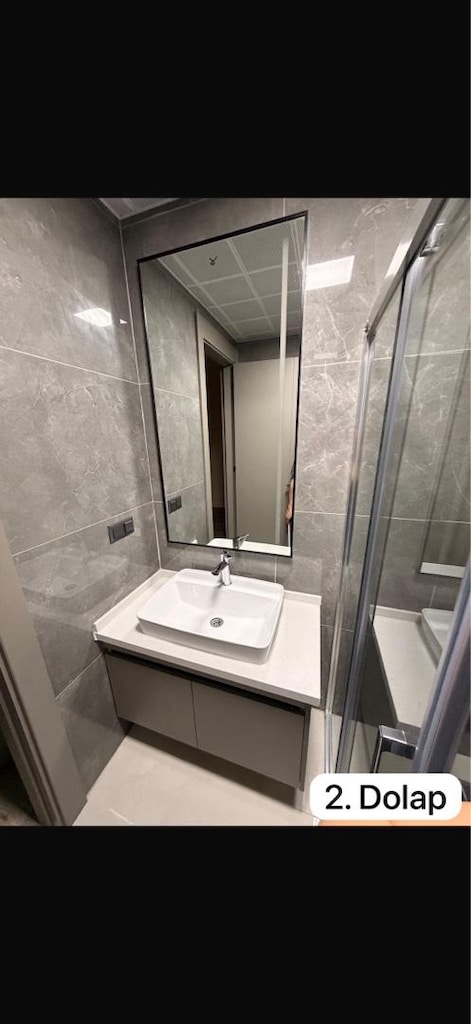 2 adet Banyo Dolabı 2 adet ayna - 3