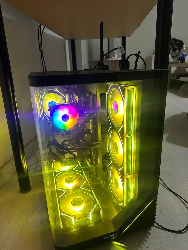 RTX 5070 + i5-14600KF Oyuncu Bilgisayarı ve LG 144Hz Monitör - 3