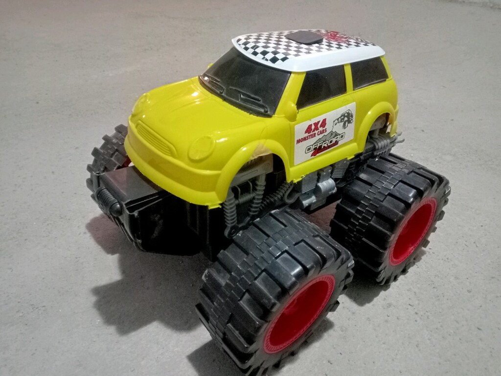 OYUNCAK ARABA (Orta boy) - 4