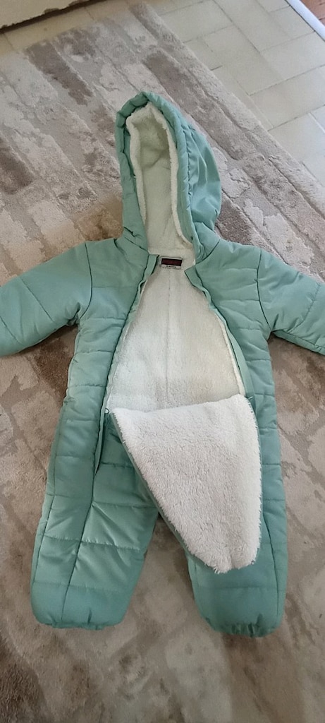 astronot mont - 2