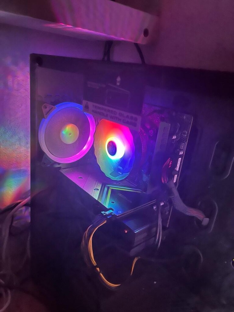 Oyun/Render Pc (RX5600 12100F)+MSI 4K 185Hz - 2