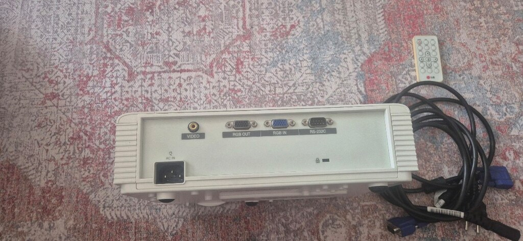 lg projektör - 4