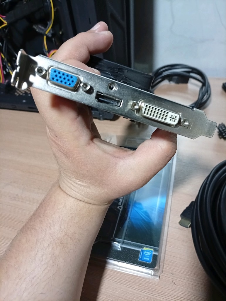 bilgisayar masa üstü boş kasa hdmı kablo ekran kartı Asus - 2