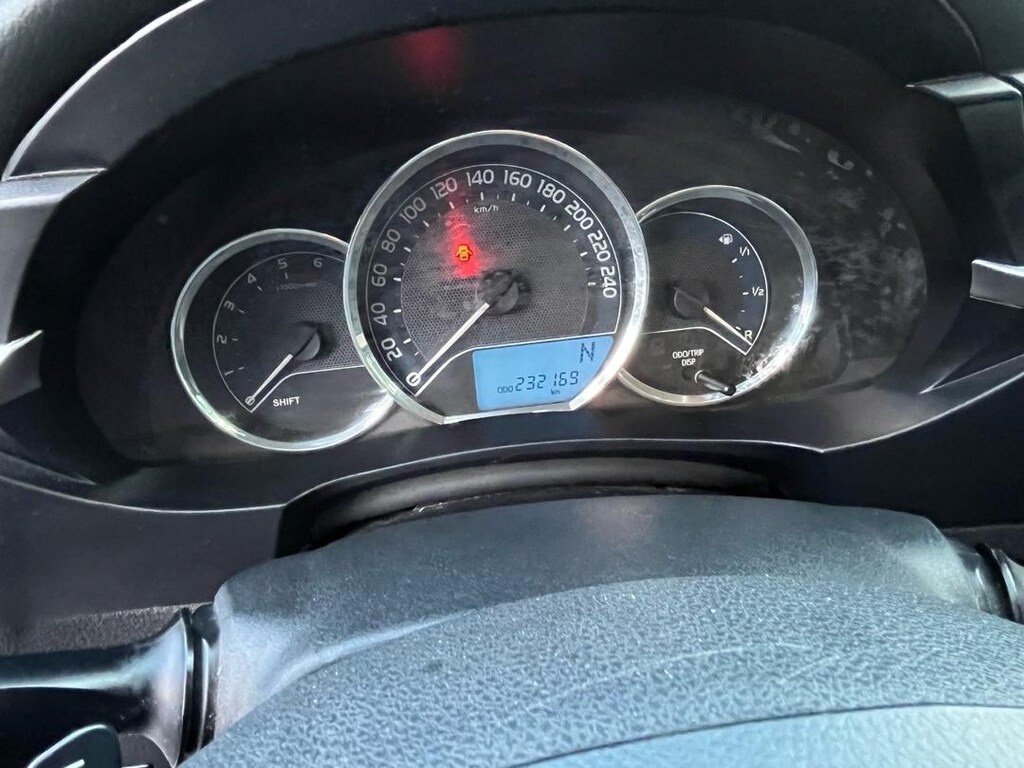 TOYOTA COROLLA 2015 - 13