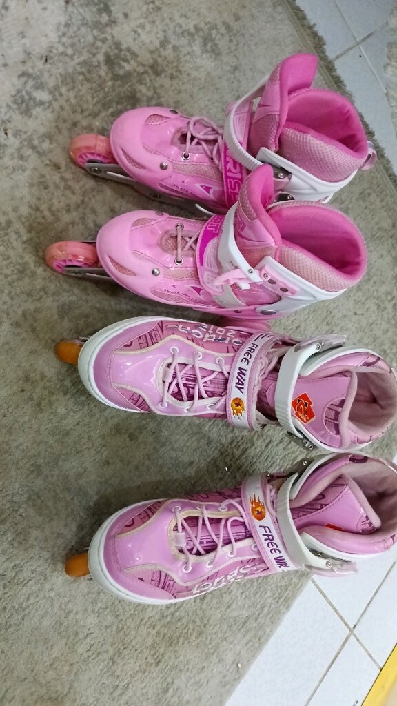 2 adet birkaç kez kullanılmış kız çocuğu paten adet fiyat - 2