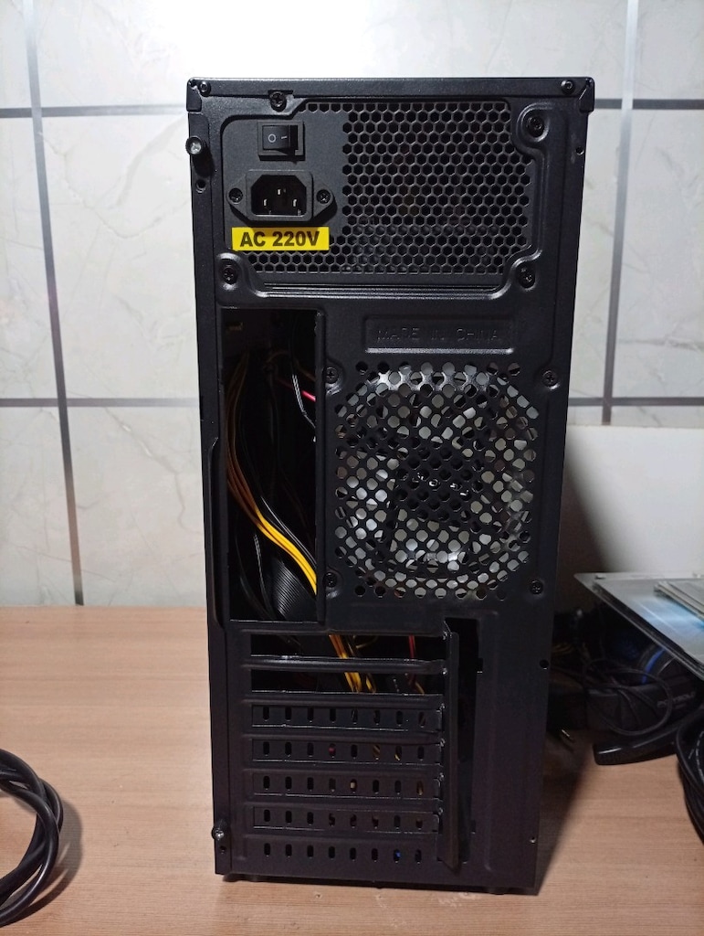 bilgisayar masa üstü boş kasa hdmı kablo ekran kartı Asus - 12