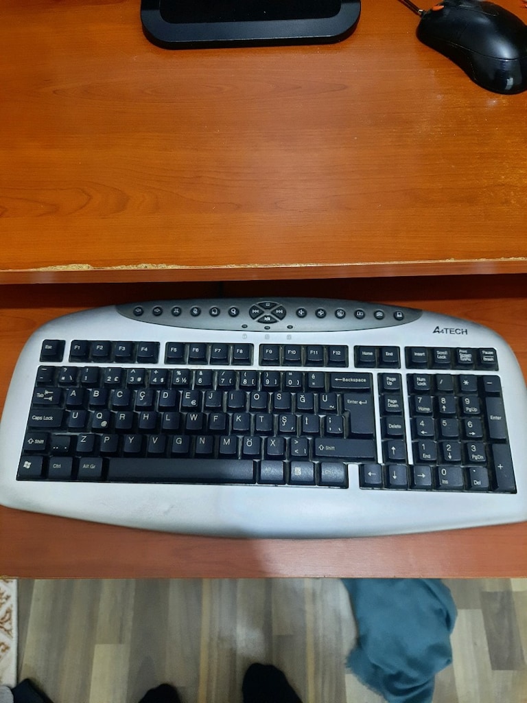 bilgisayar masası ile beraber satilik - 6