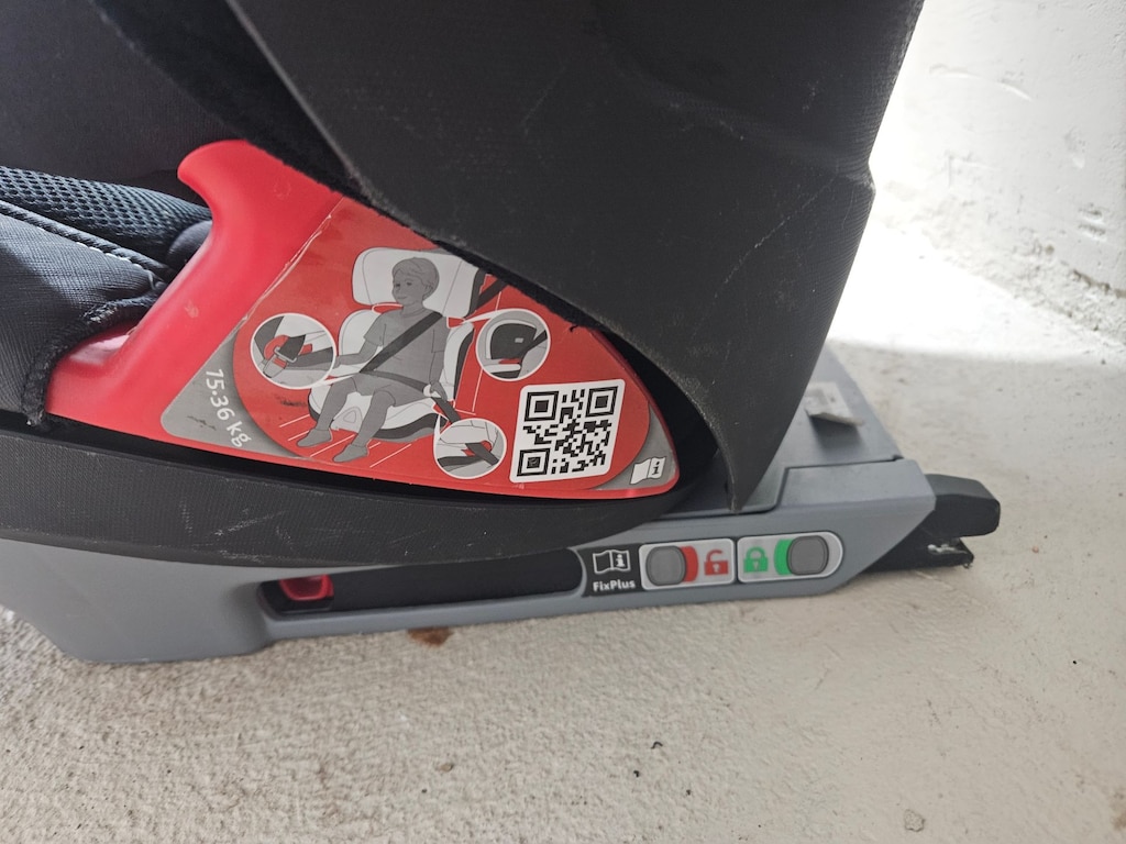Chicco Fix Plus 15-36 Araç Koltuğu - 5