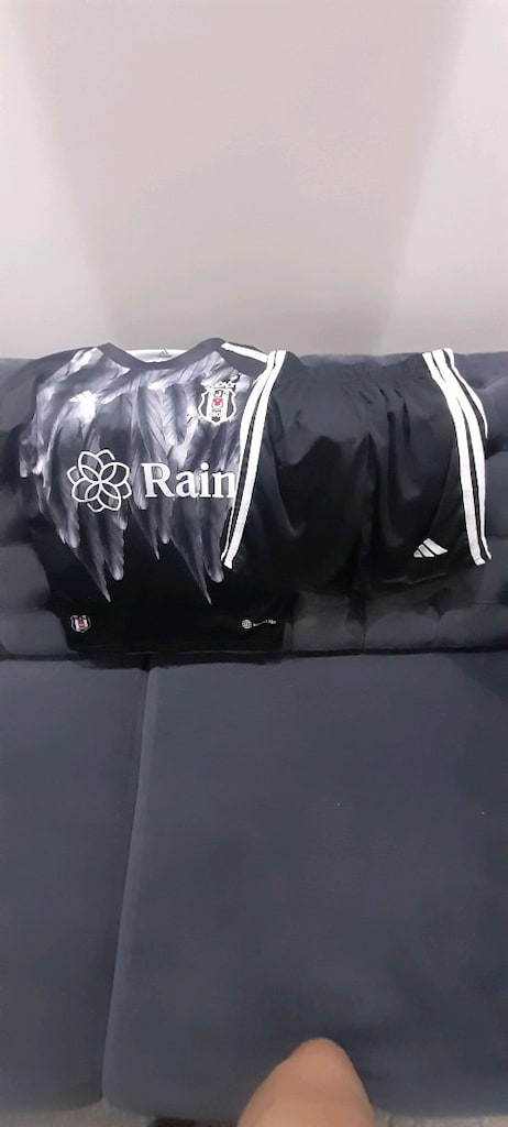 6/7 yas erkek çocuk Beşiktaş forma takımı - 2