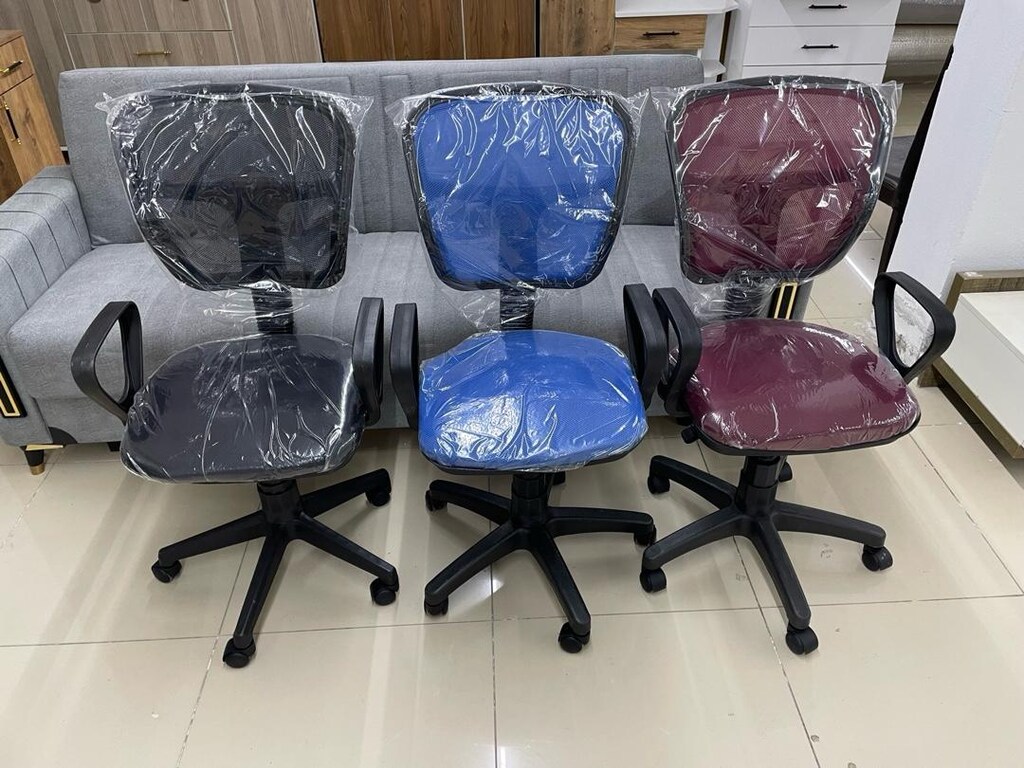ŞOK KAMPANYA SIFIR SEKRETER SANDALYE