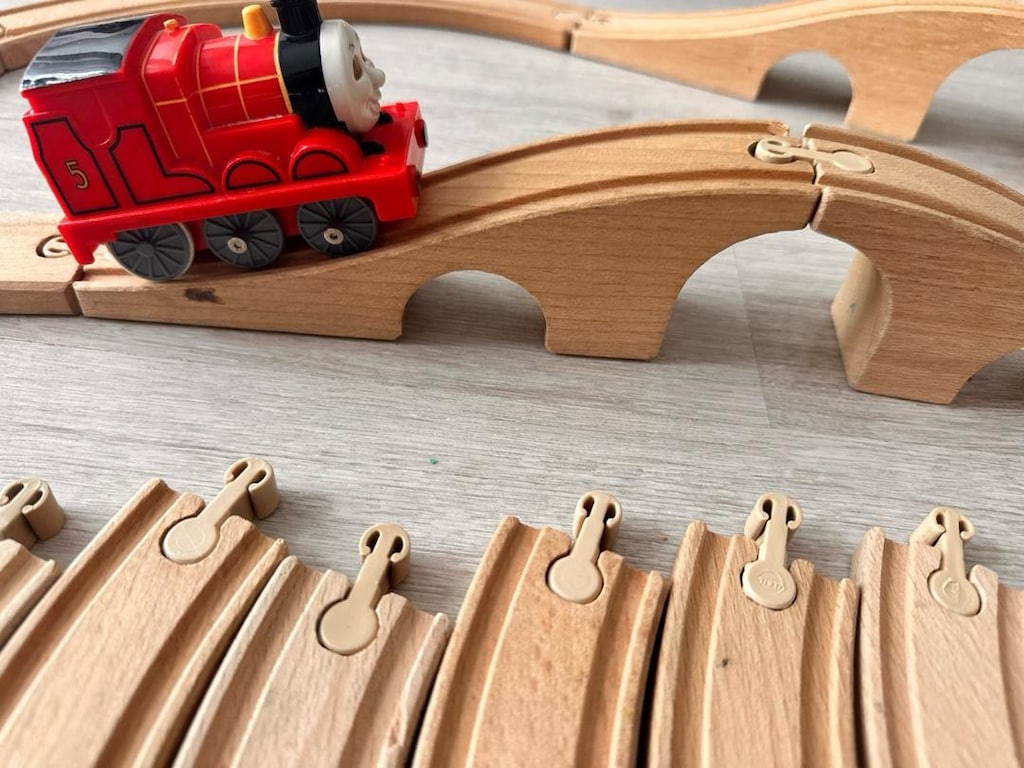 Tren yolu seti.Açıklamayı okuyun.Toplu indirimli - 11
