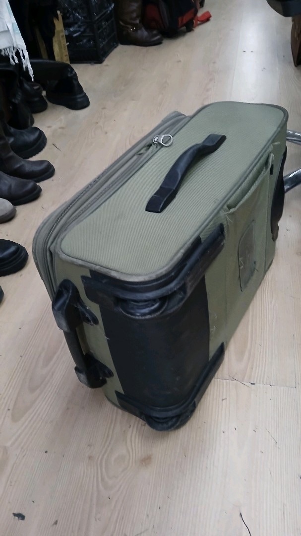 samsonite küçük boy iki tekerlekli valiz - 6