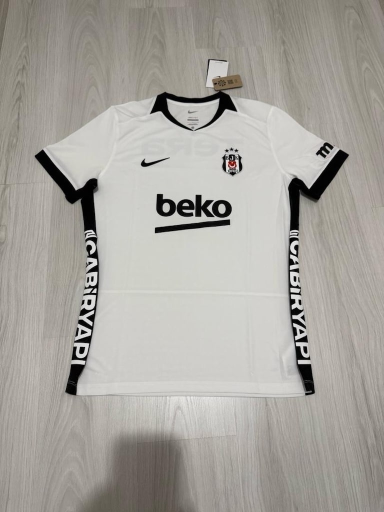 Beşiktaş forma