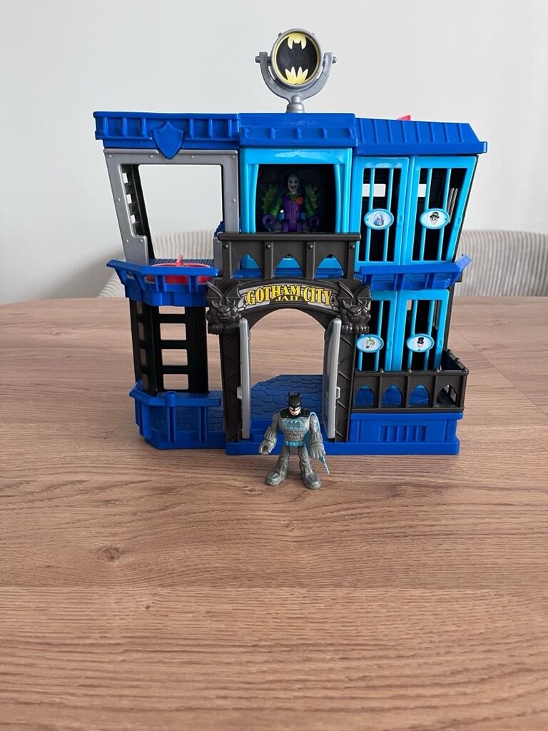 Batman Gotham City Hapishane Oyun Seti – Figürlü - 3