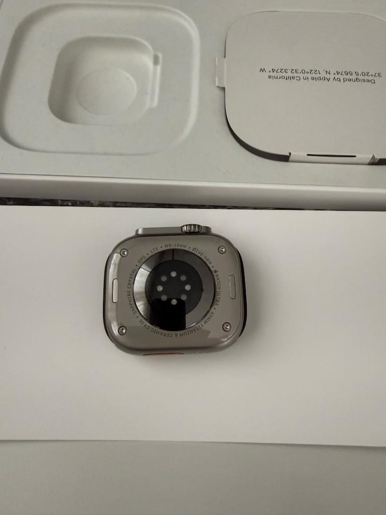 Apple Watch Ultra 2 - 11