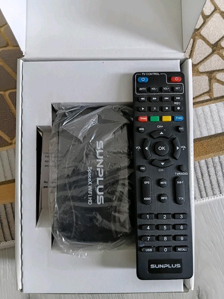 Sunplus SpaceX WiFi HD TV Box - 4