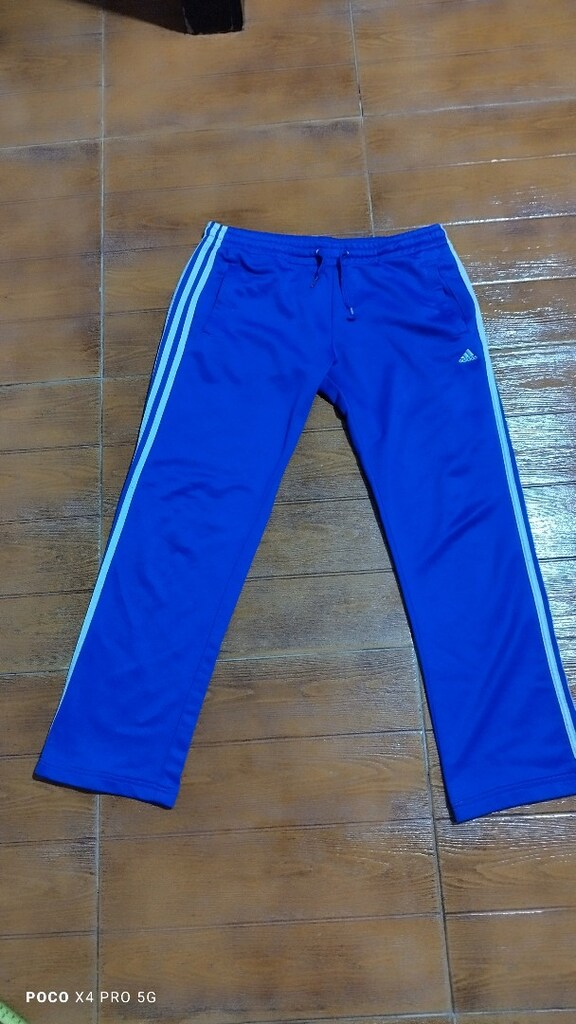 #Adidas orijinal likralı eşofman...Az pamuklanmaEni çekilince 50; Boyu - 2