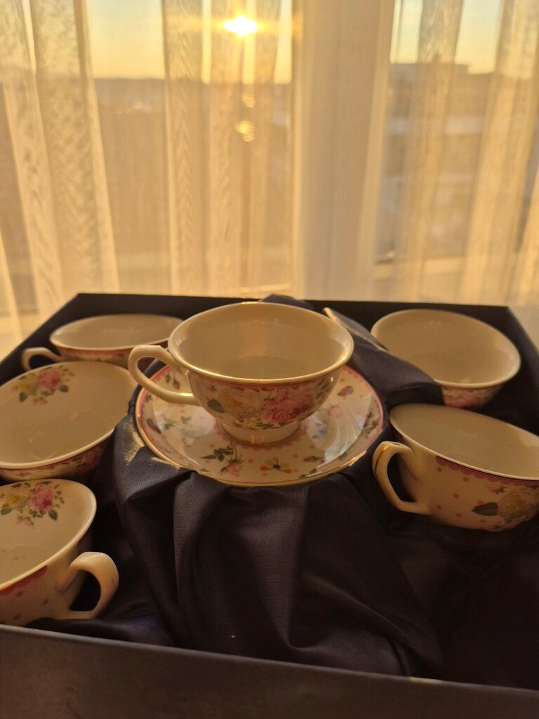 Nakkash markalı kahve takımı kutusu farklıdır fakat hiç kullanılmadı - 3