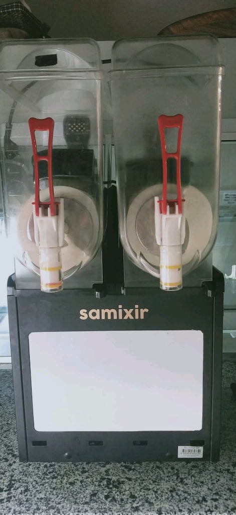 BUZLAŞ SLUSH MAKİNESİ