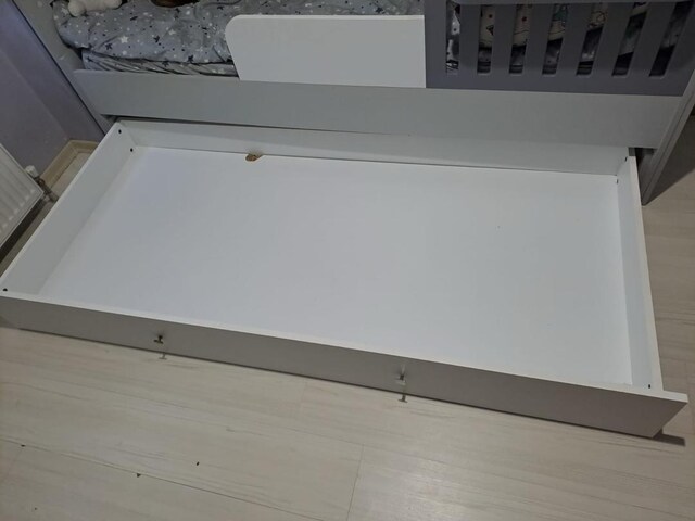 çatılı yeni çocuk yatak odası