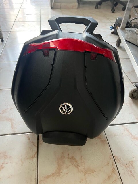Orijinal Yamaha NMAX 150 Arka Çanta (Topcase) - Anahtarlı