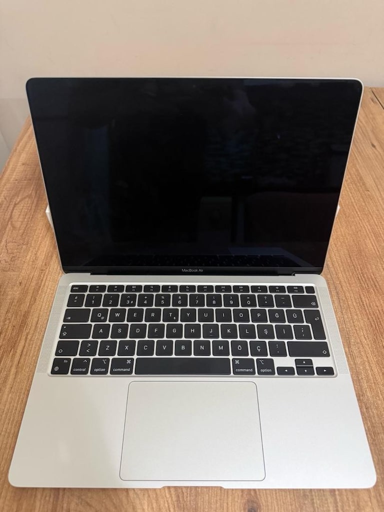 MackBook Air M1 - 3
