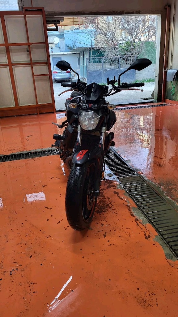 YAMAHA MT07