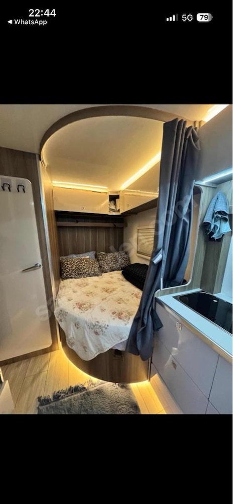 karavan - 9