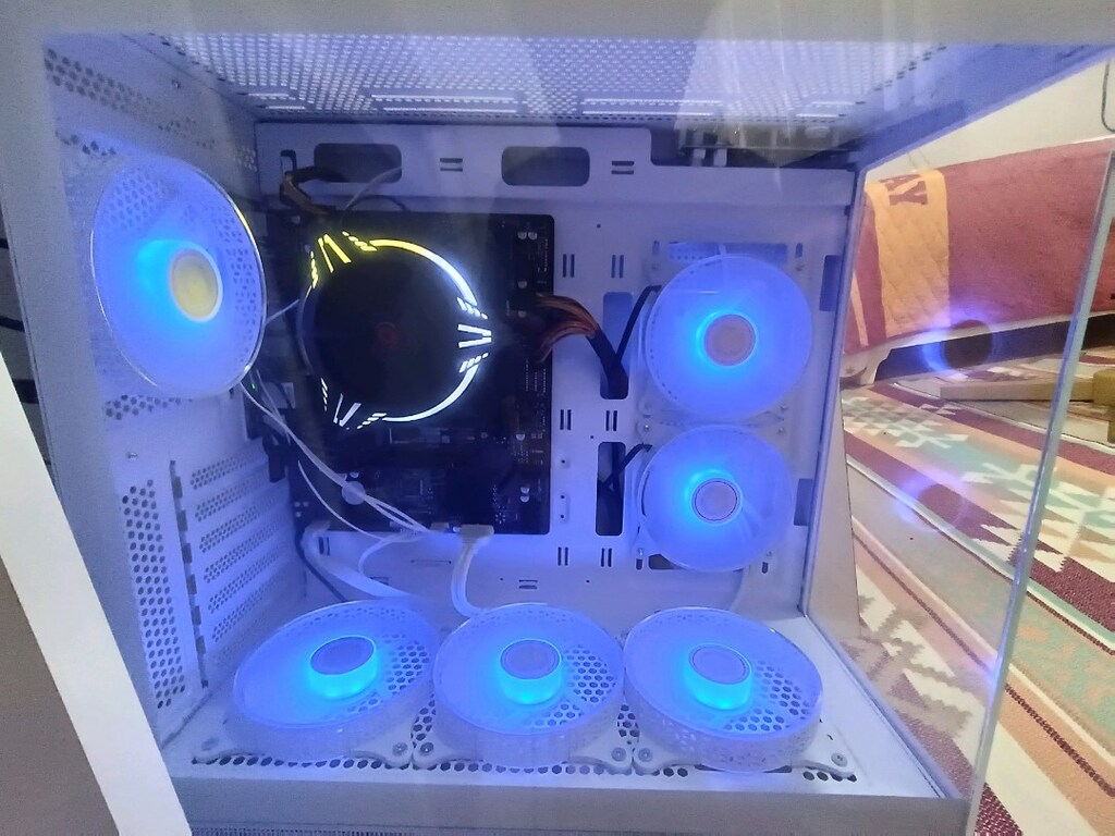 RTX 4070 SUPER 12GB Ekran Kartlı | Ryzen 5 Pro | 16GB RAM | 500GB SSD - 6