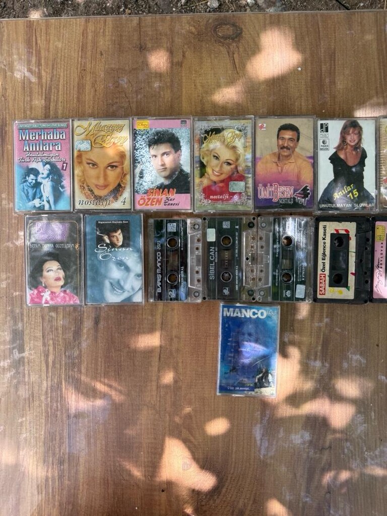 Yaklaşık 20 Adet Orijinal Karışık Müzik Kaseti - 2