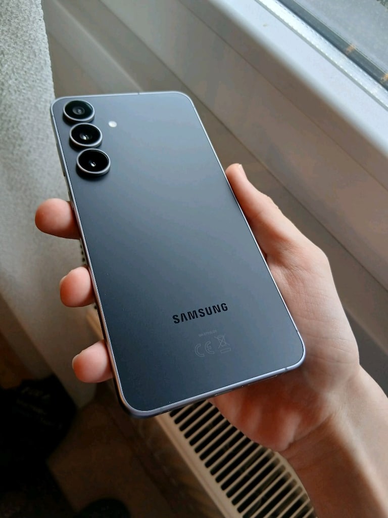 SATILIK!!!: Samsung Galaxy S25 FE 256 GB 8 GB RAM 18 Ay TR garantili - 8