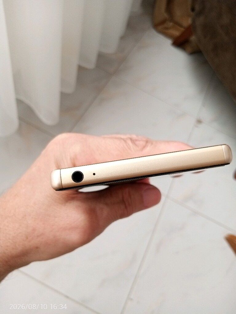 Ericsson Xperia Z 5 - 6