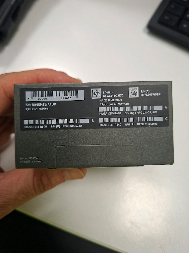 Samsung Galaxy Buds4 Pro - 2