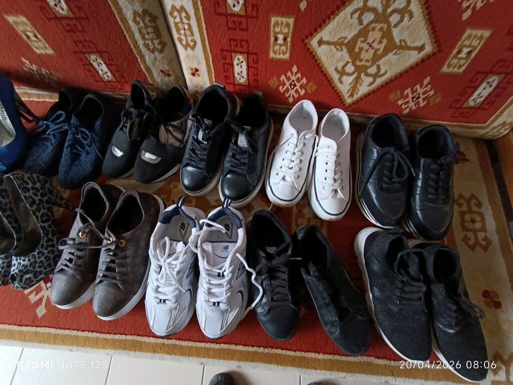 bayan Spor ayakkabı hepsi 36 numara tane fiyatı 250 TL - 3