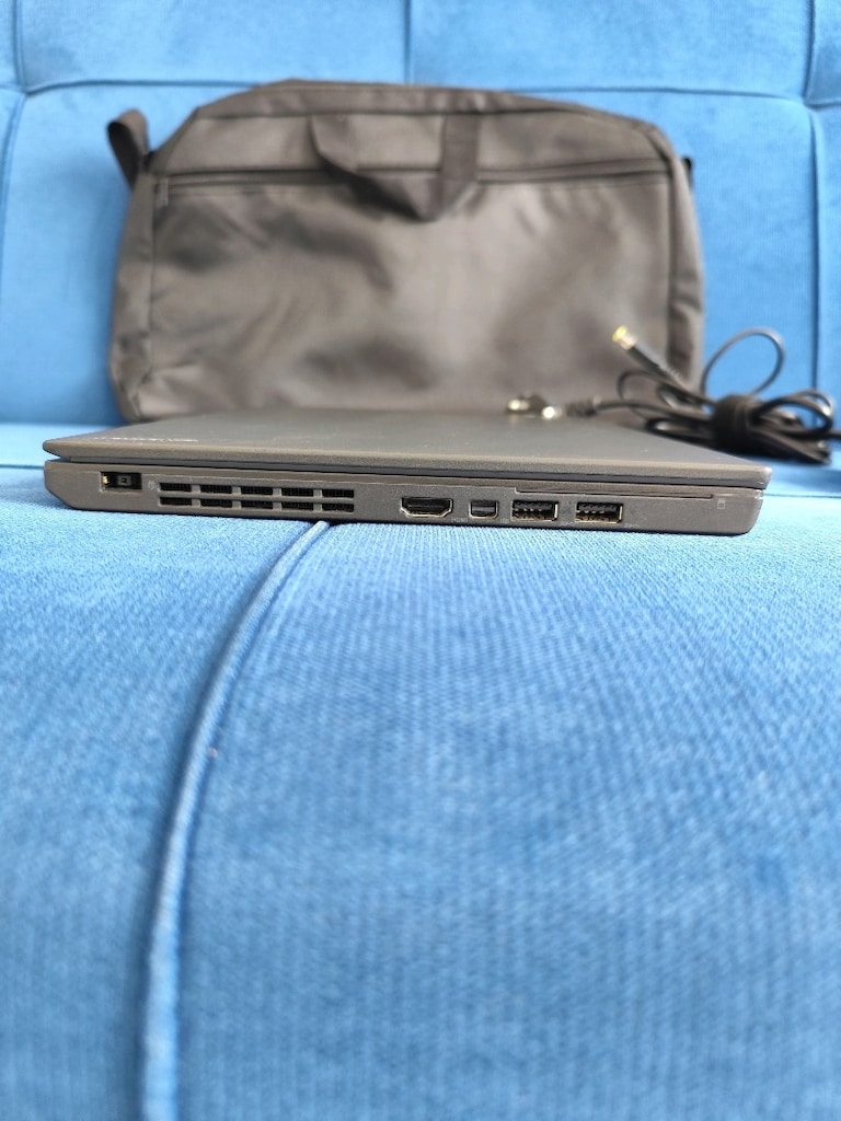 5-6 Saat Batarya Pil Lenovo Thinkpad - İ7 İşlemci 16 GB RAM - 10