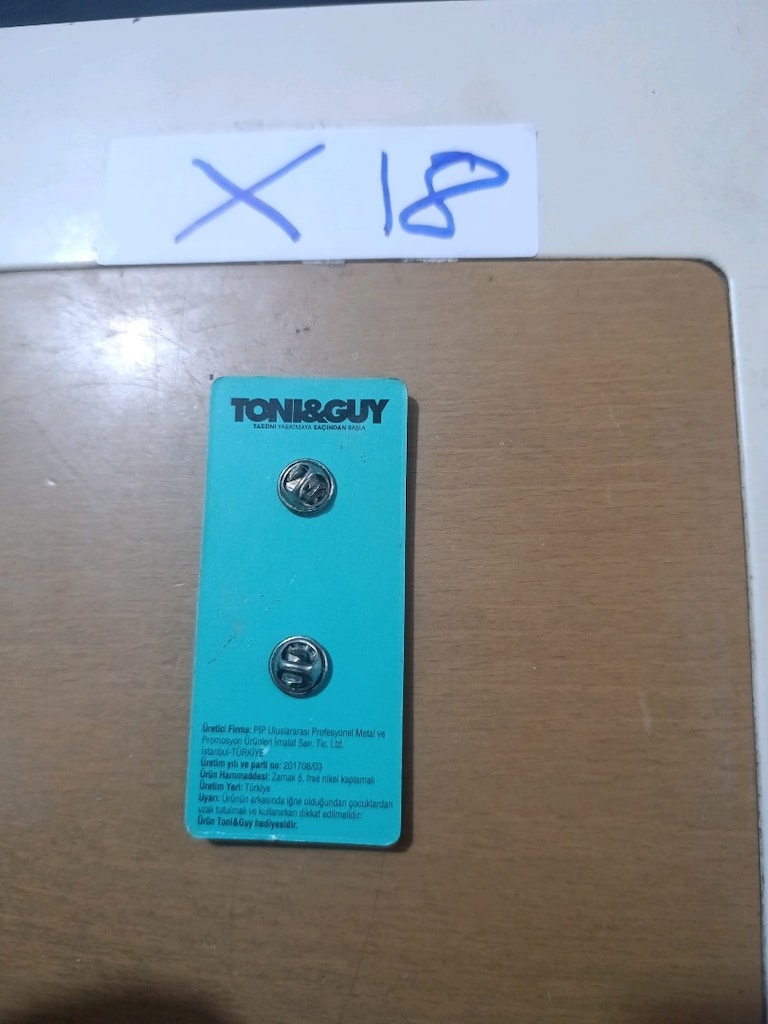 Toni&Guy Orijinal Metal Rozet Seti (İğneli Pin) Toni&Guy markasının or - 2
