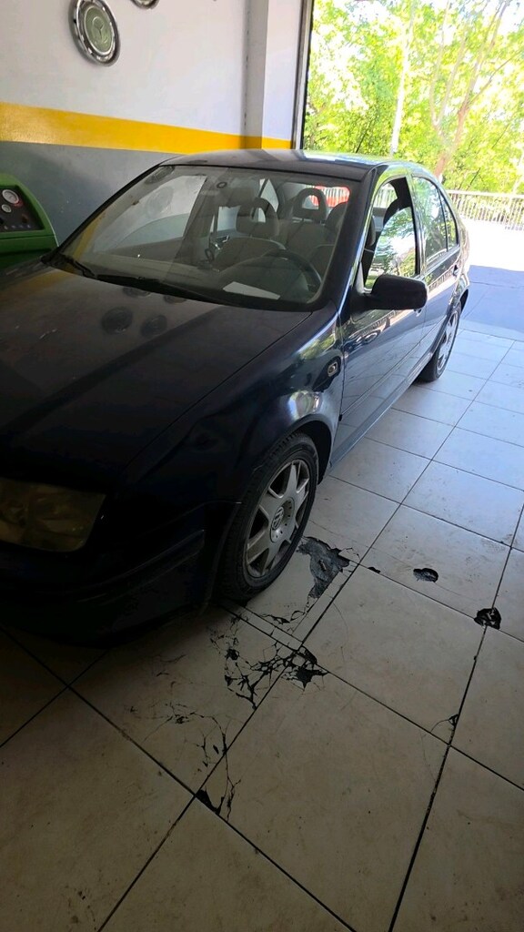 197.000 KM DE TERTEMİZ 2000 MODEL BORA - 10