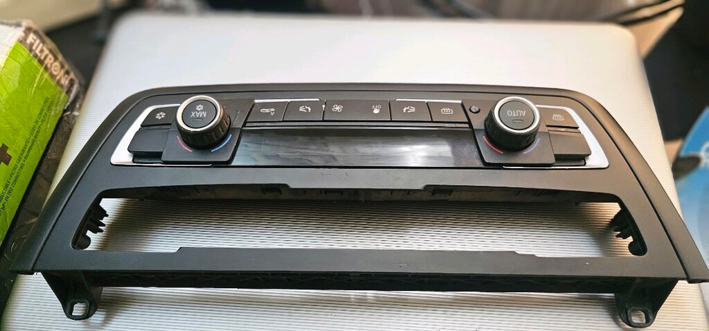 F30 Klima Paneli ve Çerçevesi - 3