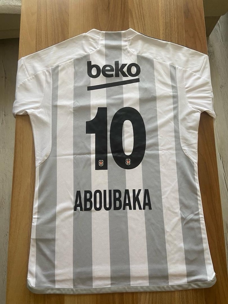 Beşiktaş Orijinal Aboubakar imzalı Lisanlı Forma - 5
