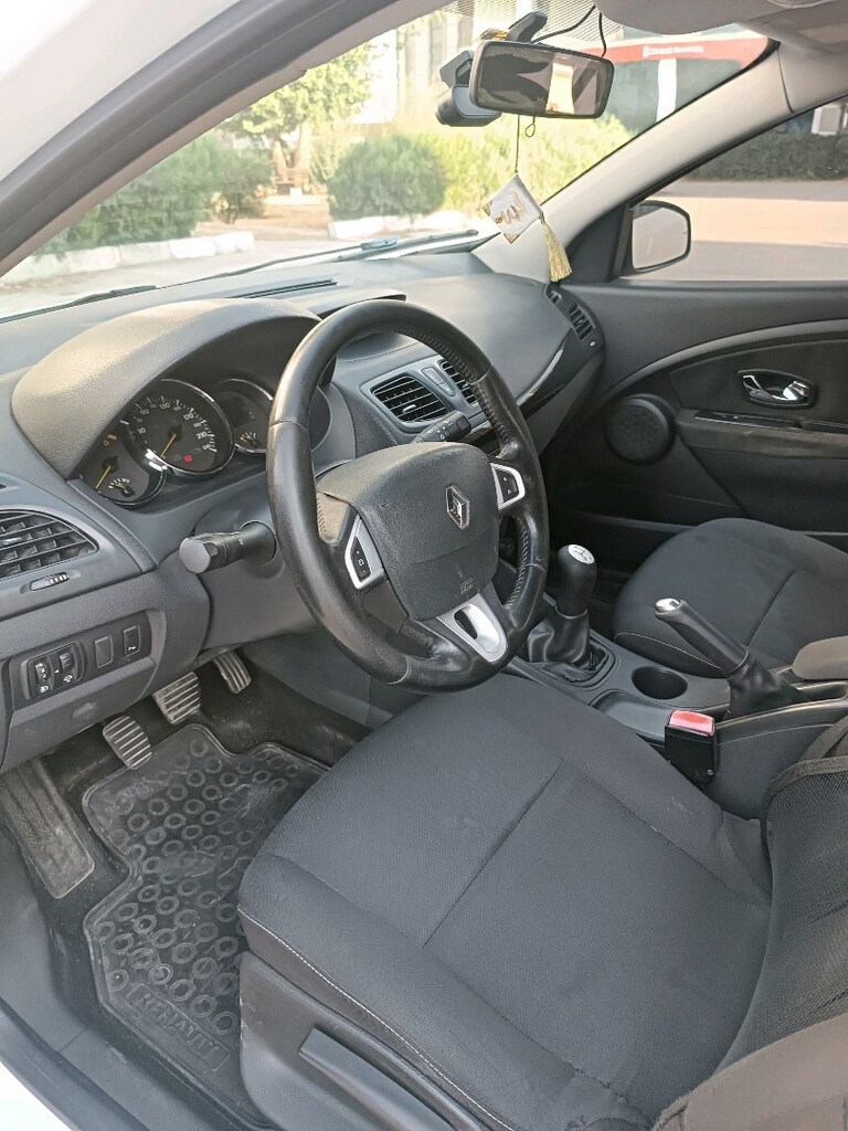 2012 Megane 3 play 1.5dci değişensiz hasarsız - 12