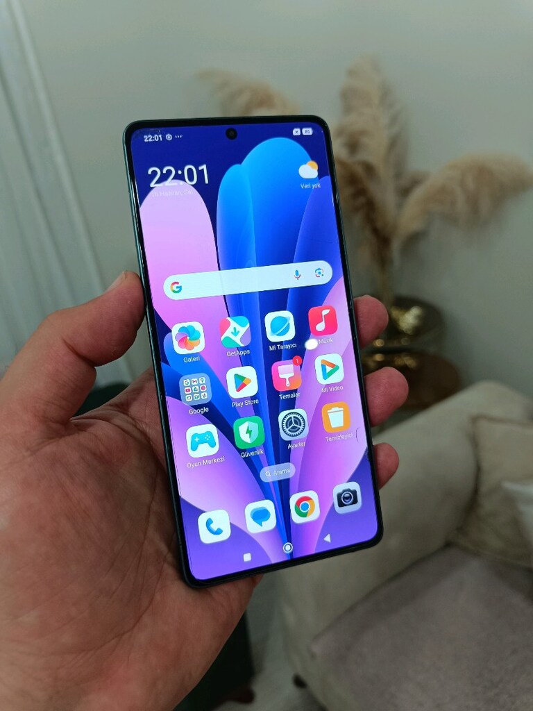 REDMİ NOTE 13 PRO...8+8ram/256gb - 2