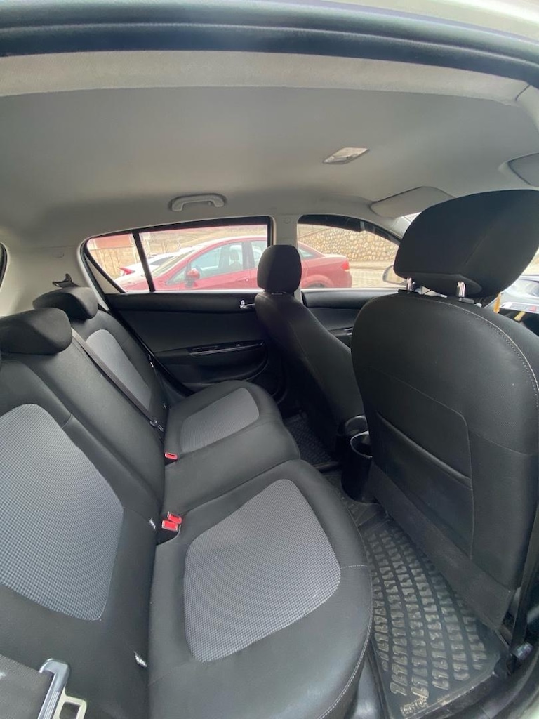 Hyundai i20 2013 model jump - 13