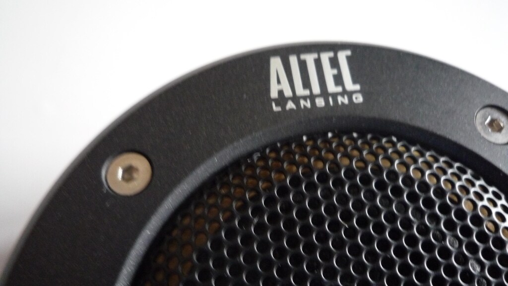 Altec Lansing iM227 Orbit MP3 Çalar Hoparlörü - 4