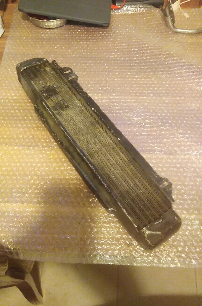 MERCEDES W116 YAĞ RADYATÖR SOĞUTUCU - 2