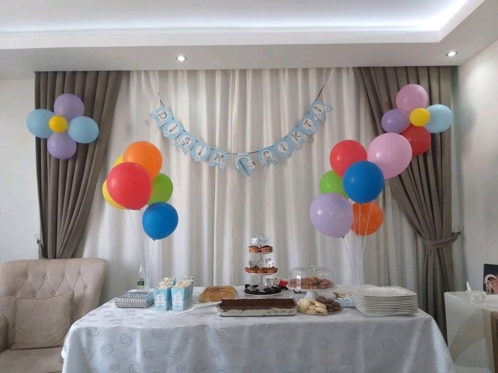 Açılır 6-8 kişilik yemek masası takımı - 2