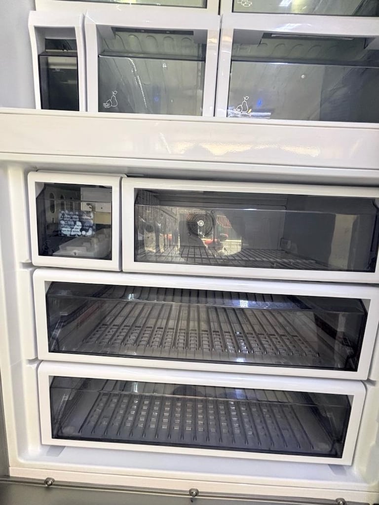 ARÇELİK XXL | 630 LİTRE | ALTTAN DONDURUCULU | AKTİF İYON | MAVİ IŞIK - 6