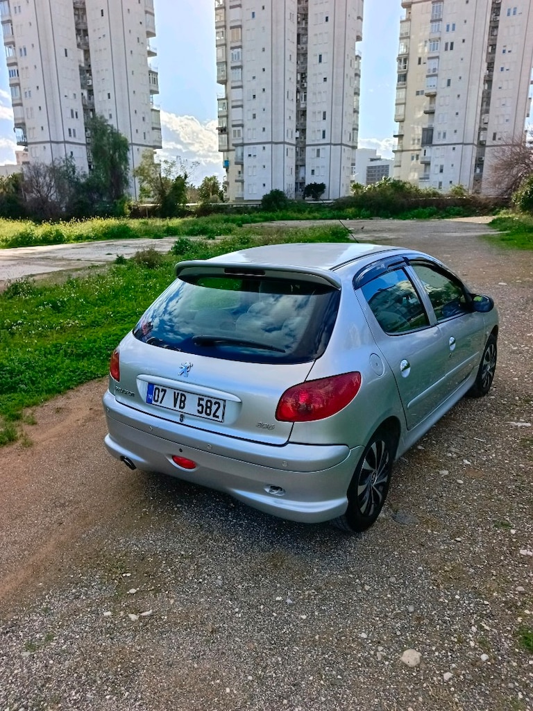 Peugeot 206+