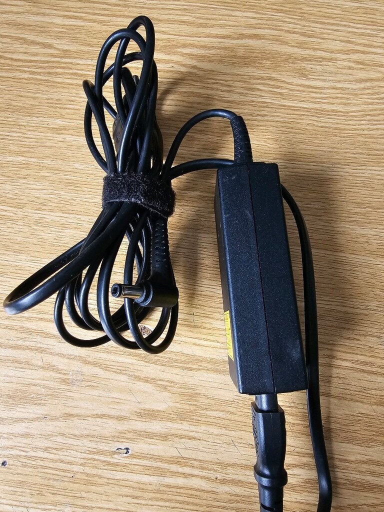 TOSHIBA 19V 3.42A LAPTOP ADAPTÖR - 8