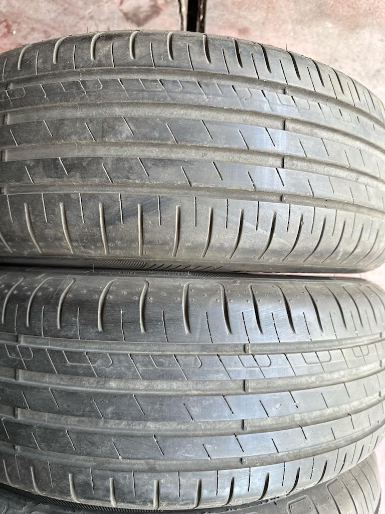 205 60 16 GOODYEAR… - 3
